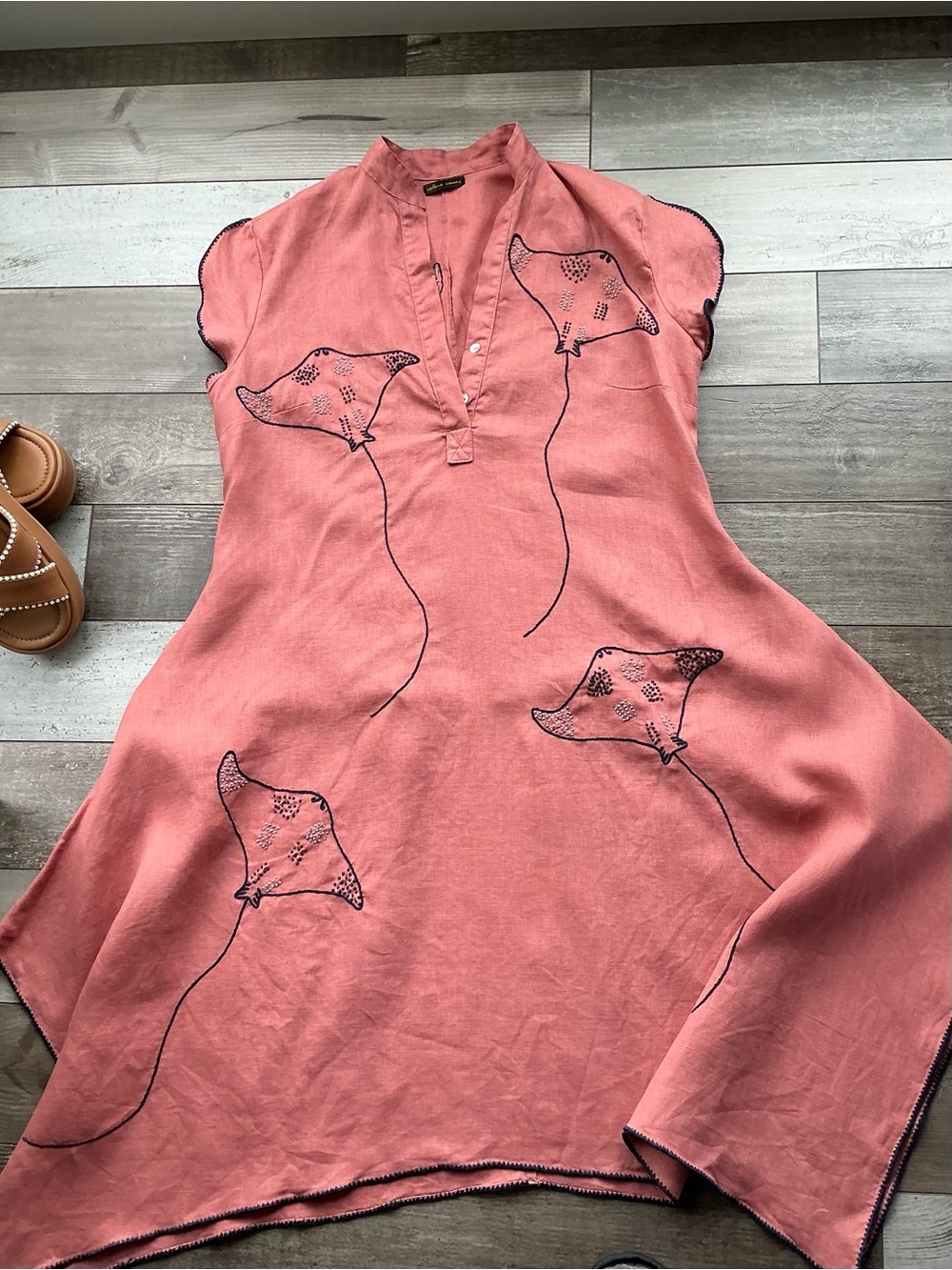 Embroidered Coral Midi Dress with Stingray Motif L